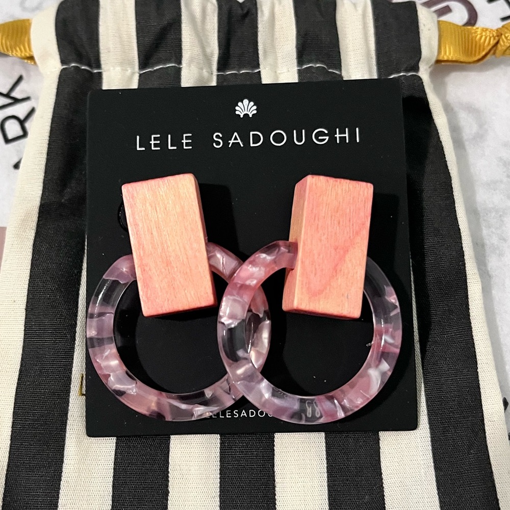 LELE SADOUGHI NWT AUTHENTIC HORSE BIT BUTTON PINK EARRINGS.